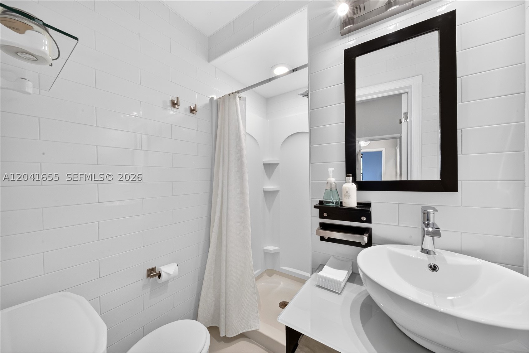 460 W Dilido Dr Miami Beach, FL 33139