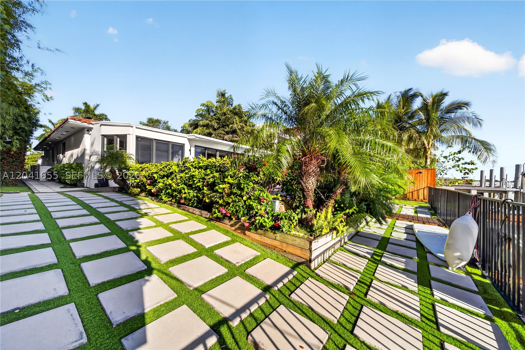 460 W Dilido Dr Miami Beach, FL 33139