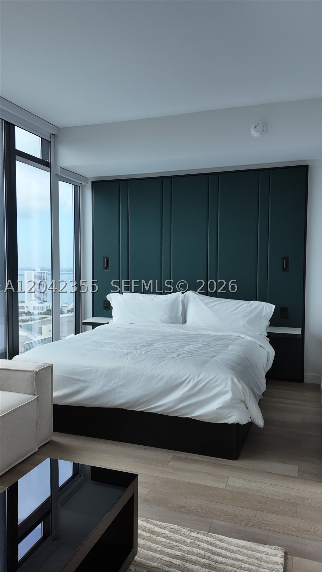image E11EVEN Hotel & Residences0