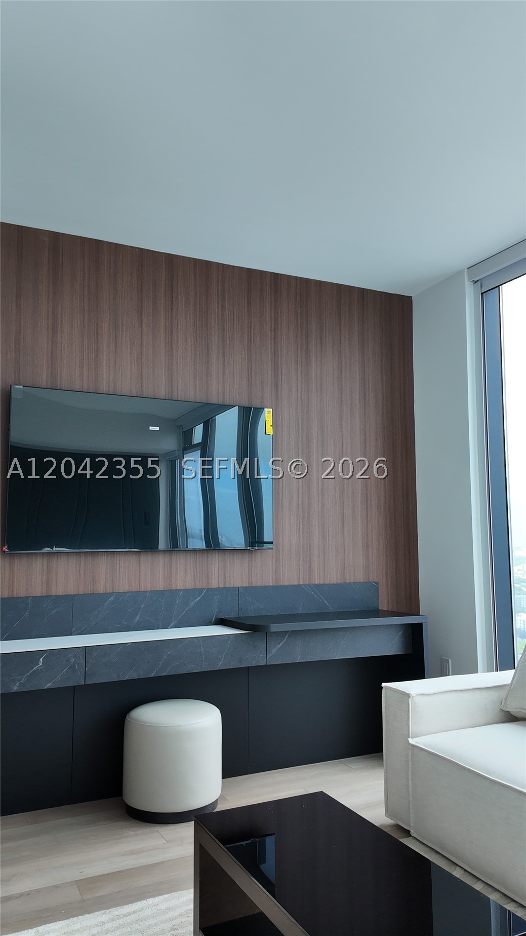 image E11EVEN Hotel & Residences11