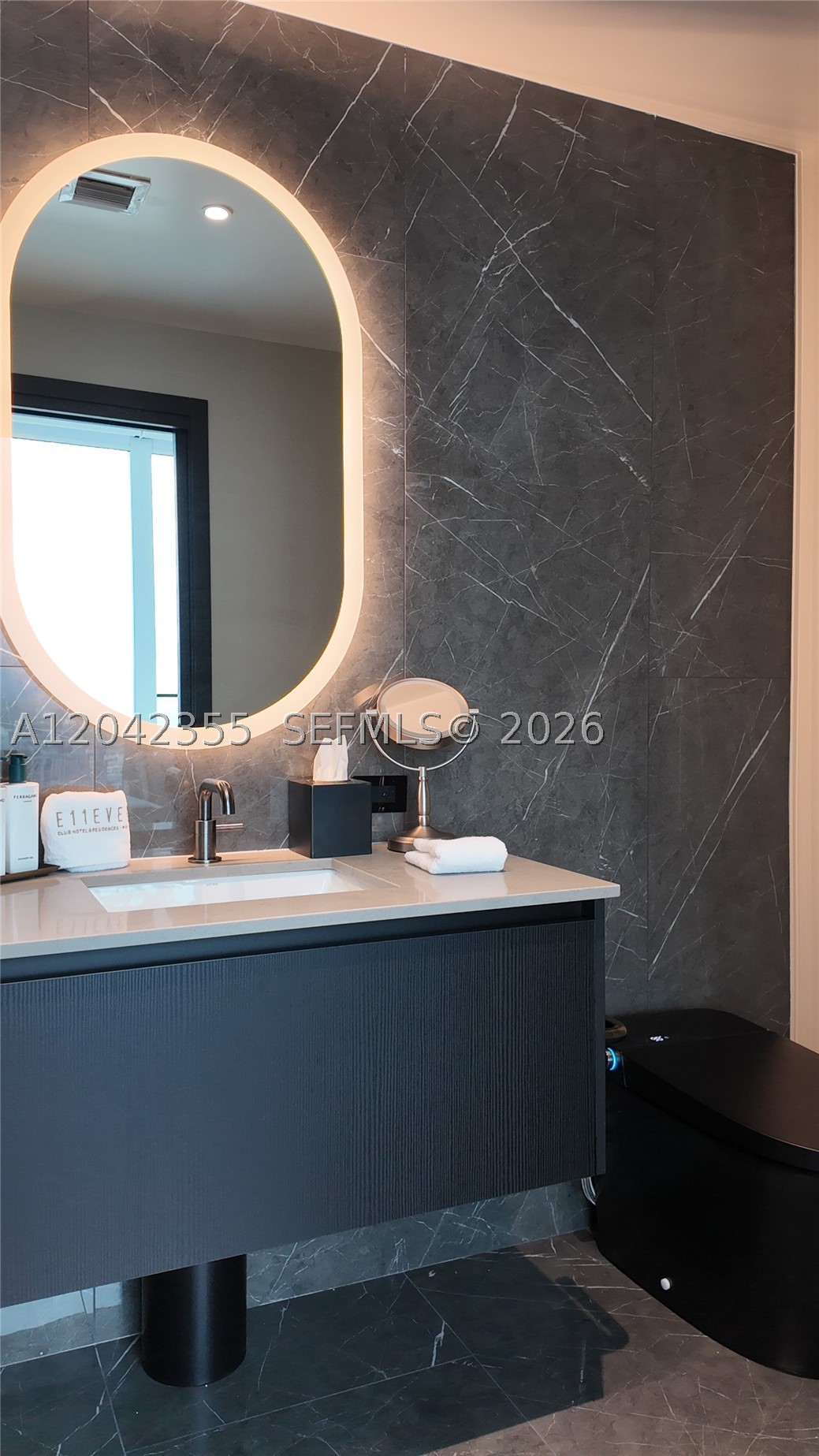 image E11EVEN Hotel & Residences6