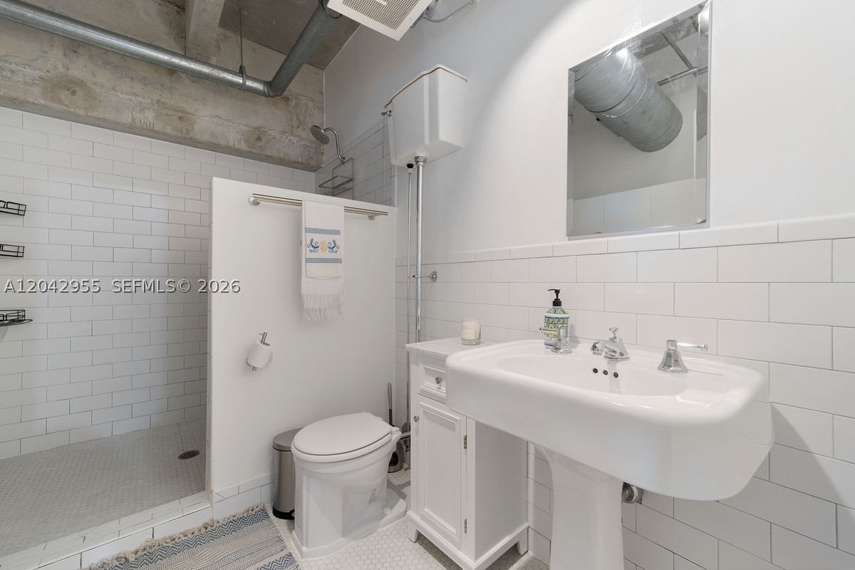 1749 NE Miami Ct #507 Miami, FL 33132