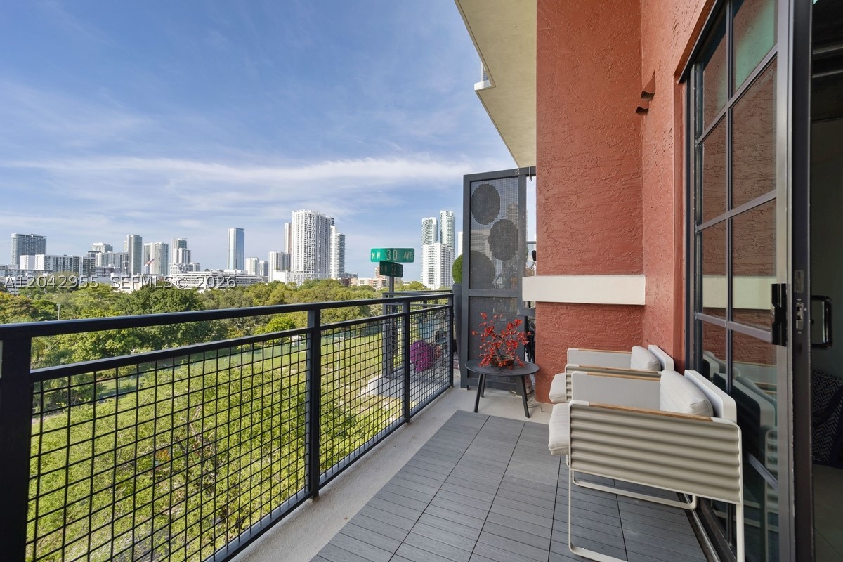1749 NE Miami Ct #507 Miami, FL 33132