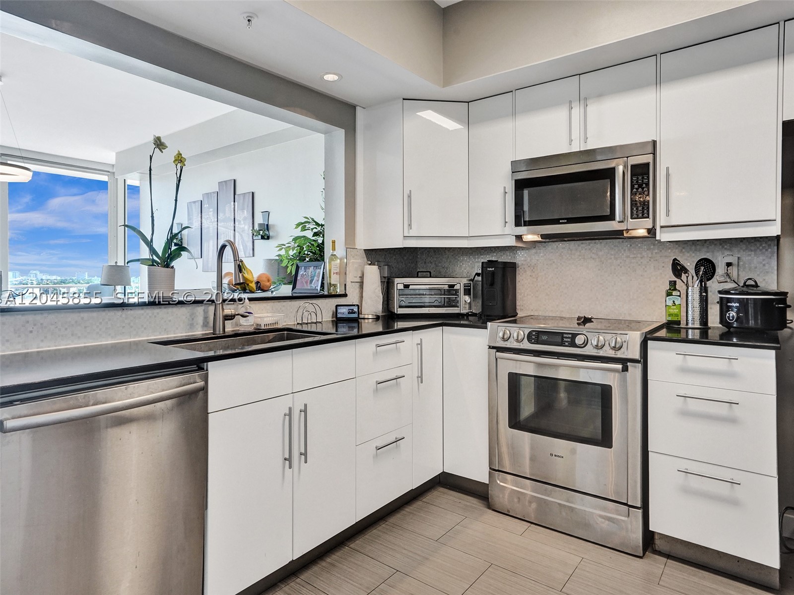 3020 NE 32nd Ave #925 Fort Lauderdale, FL 33308