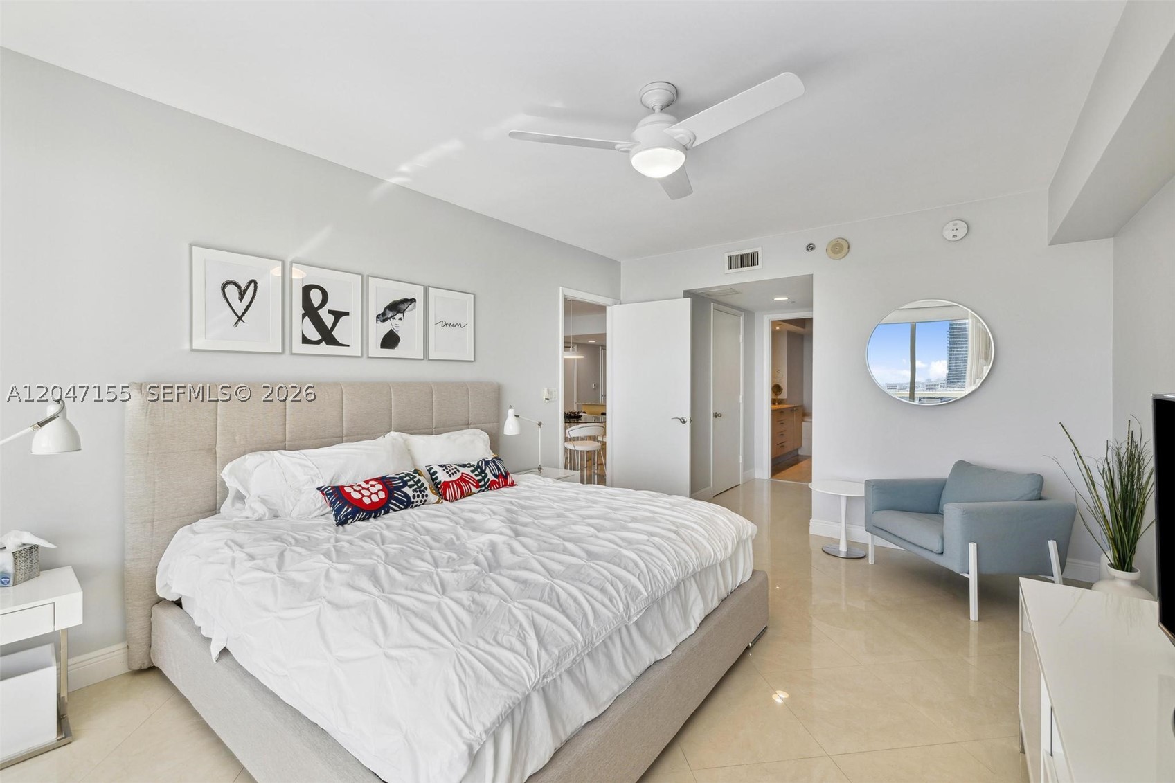image Beach Club 211