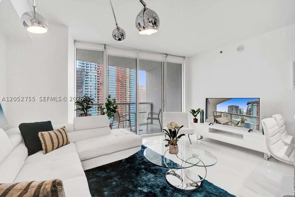 475 Brickell Ave #5010