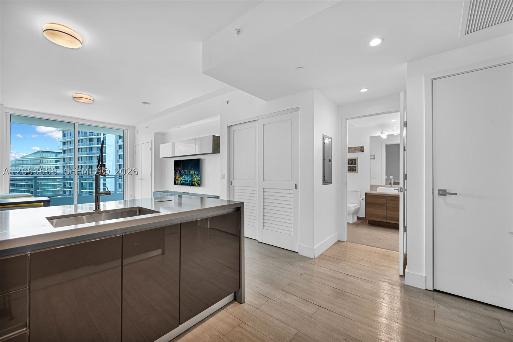 image The Bond on Brickell19