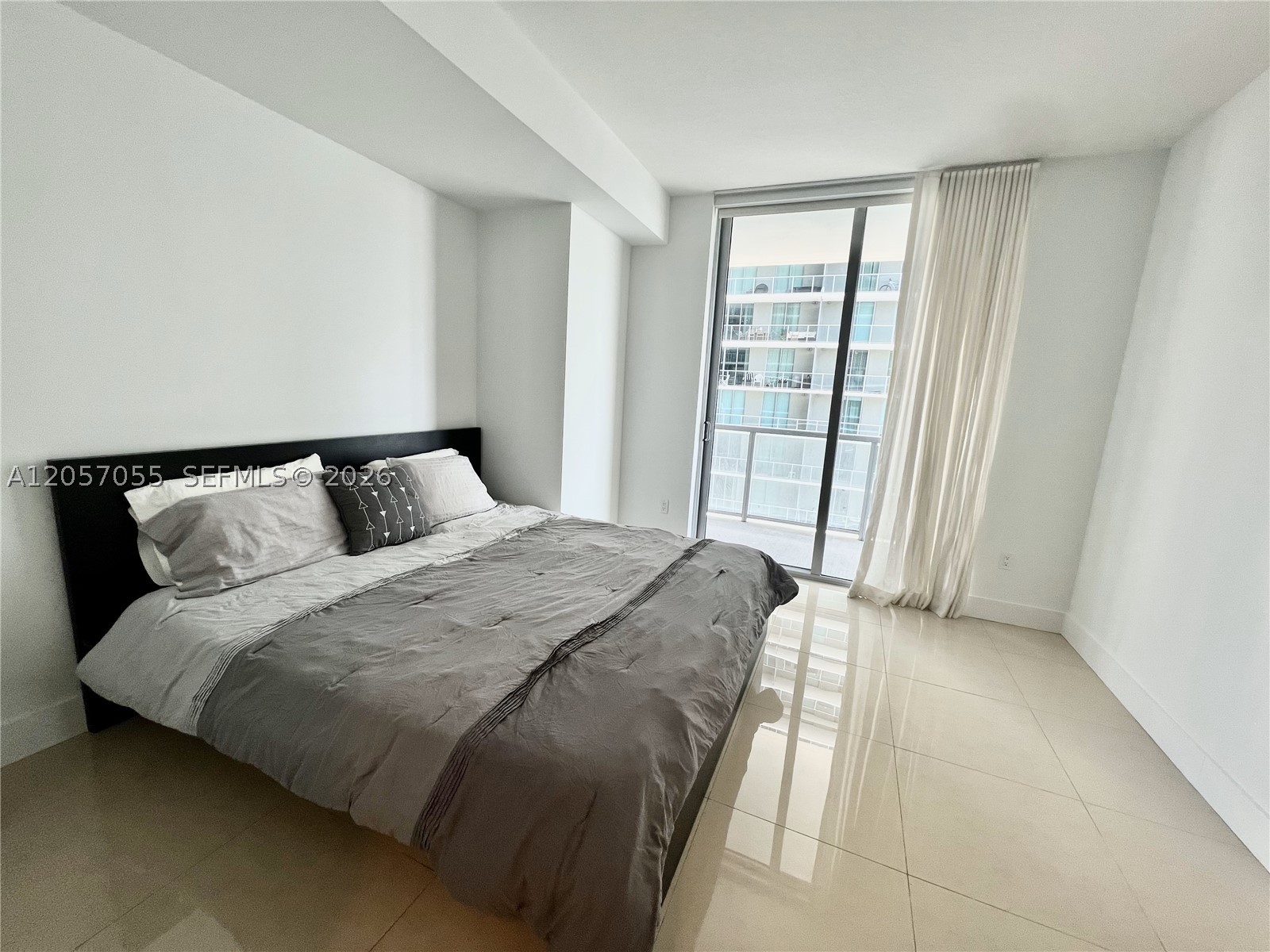 image Axis on Brickell North11