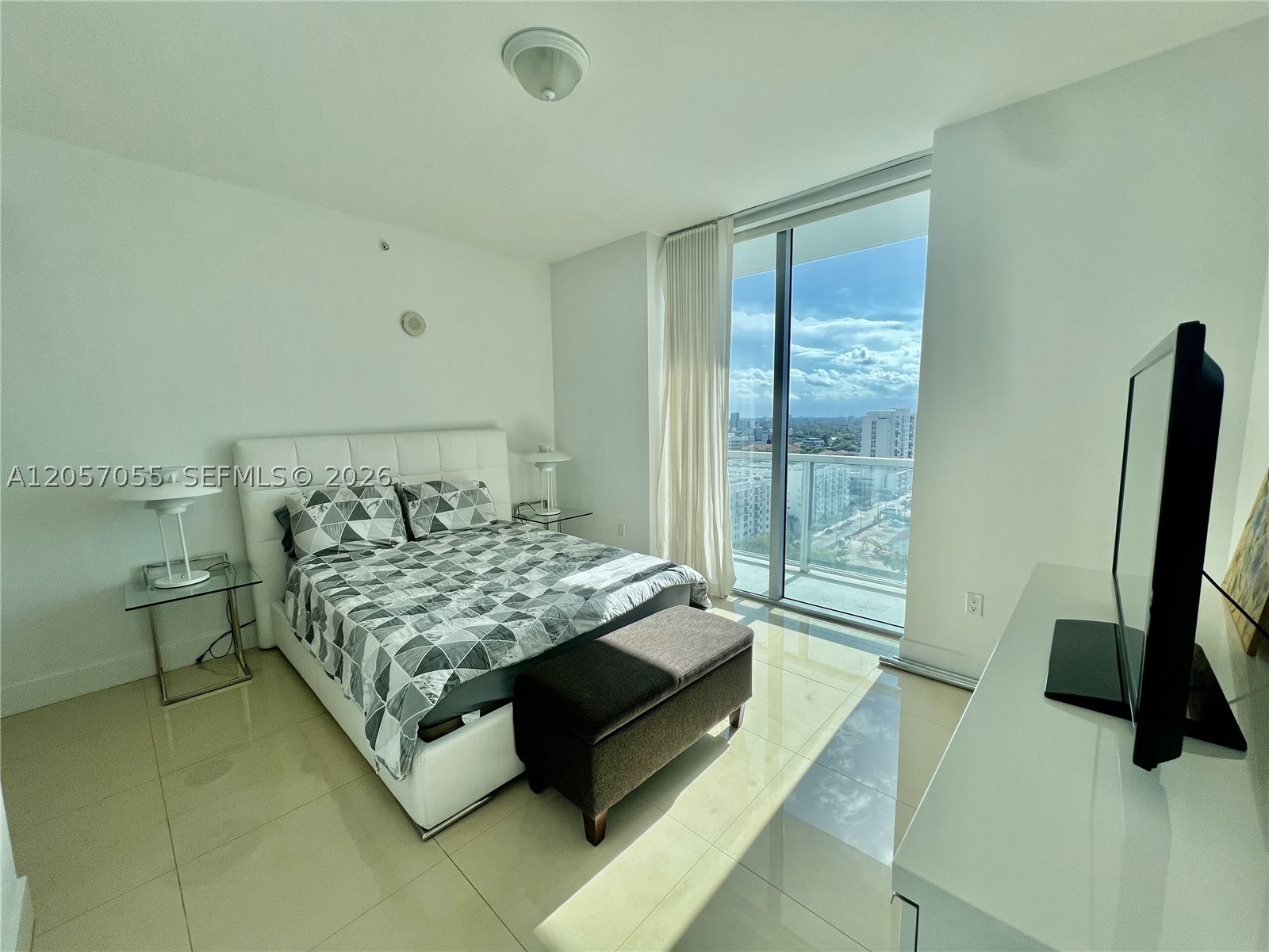 image Axis on Brickell North8