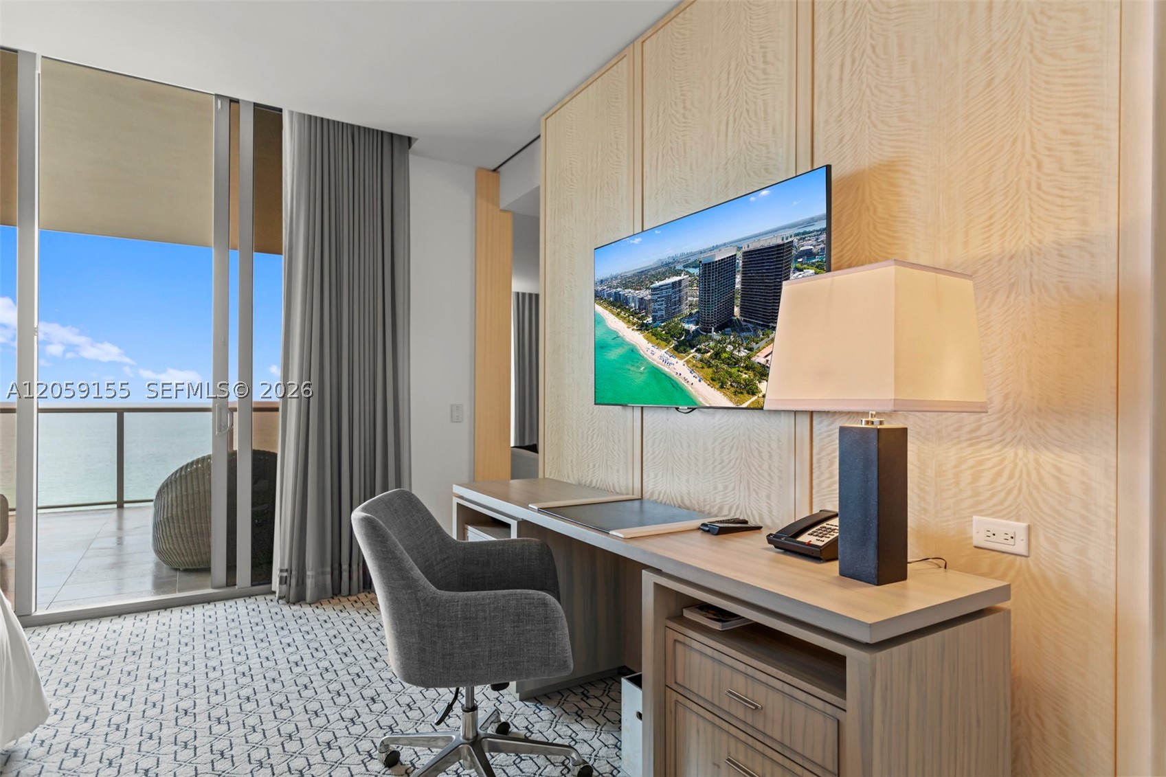 image St Regis Bal Harbour Center13