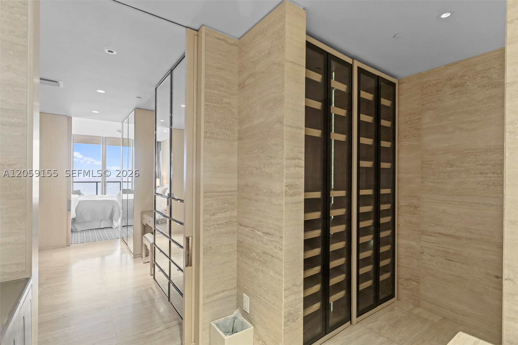 image St Regis Bal Harbour Center19