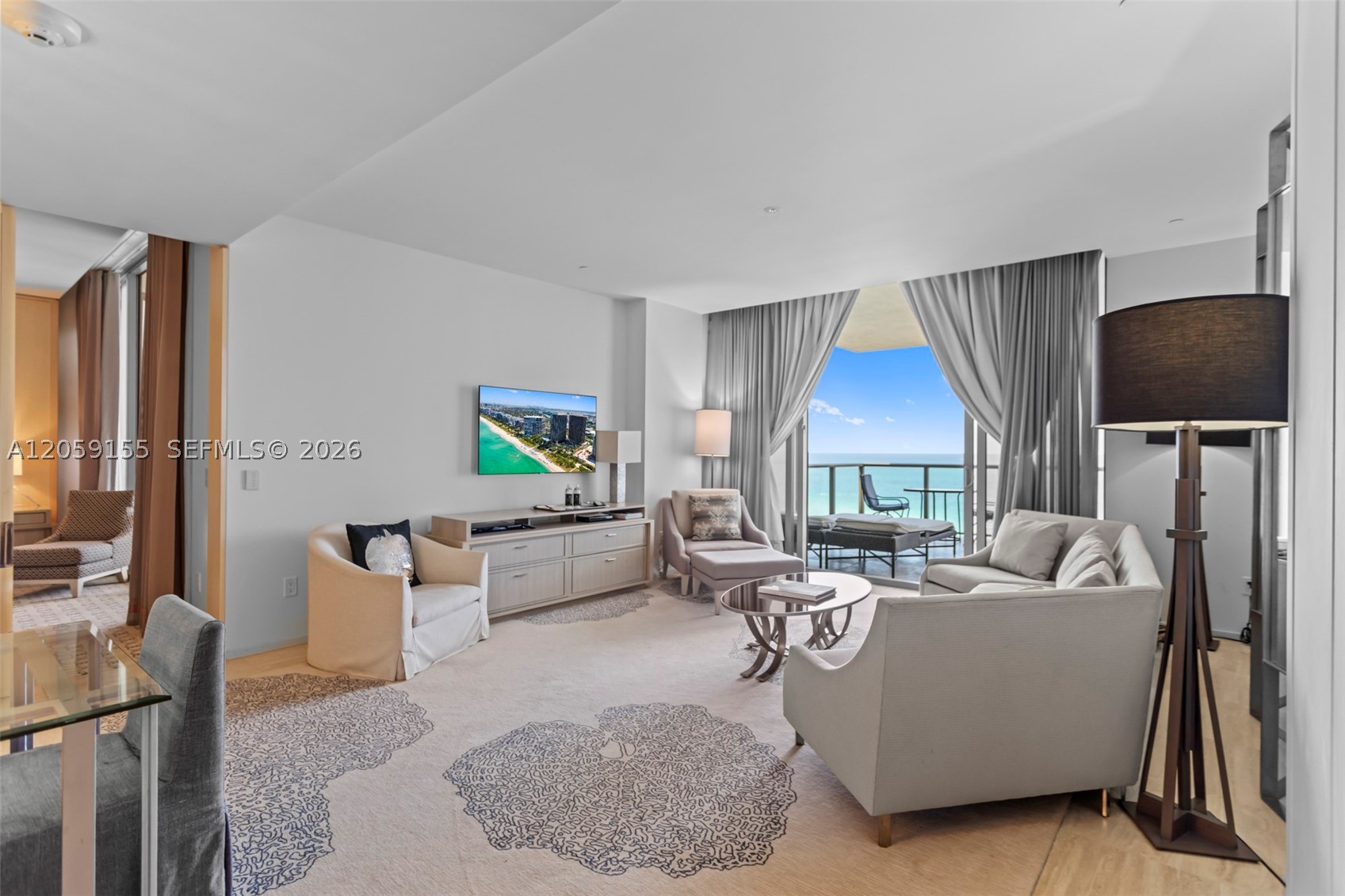 image St Regis Bal Harbour Center25