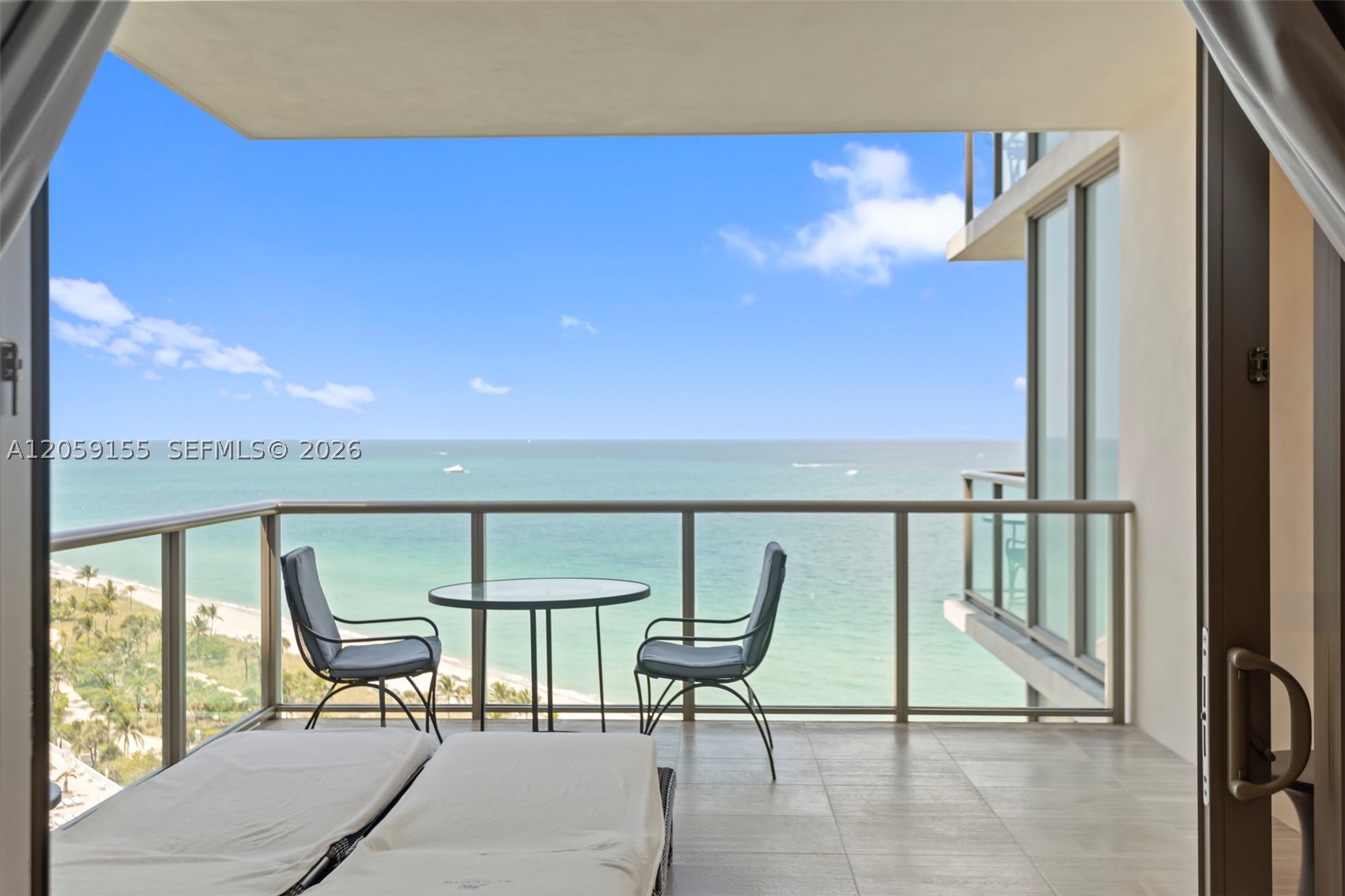 image St Regis Bal Harbour Center29
