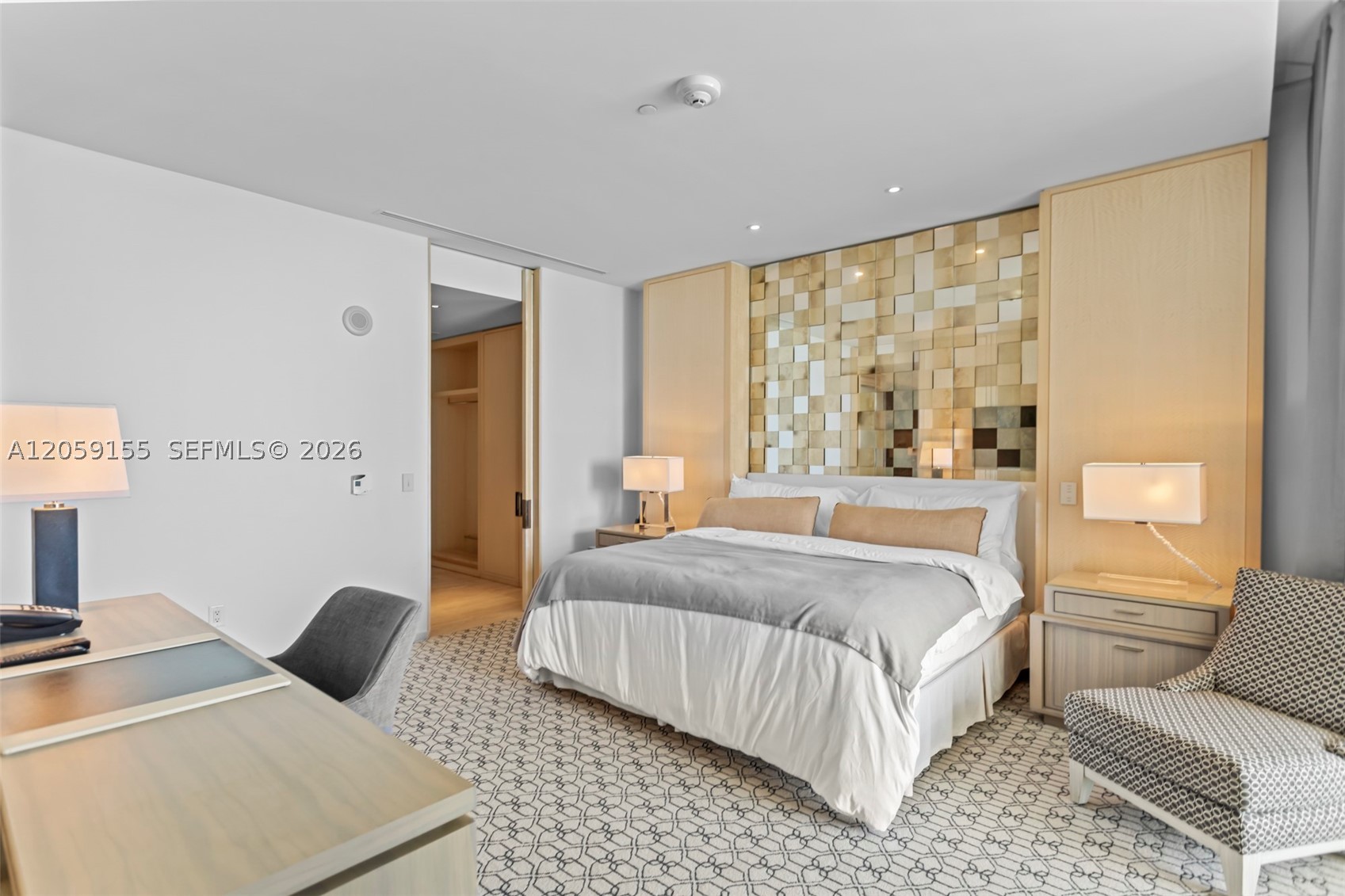 image St Regis Bal Harbour Center33