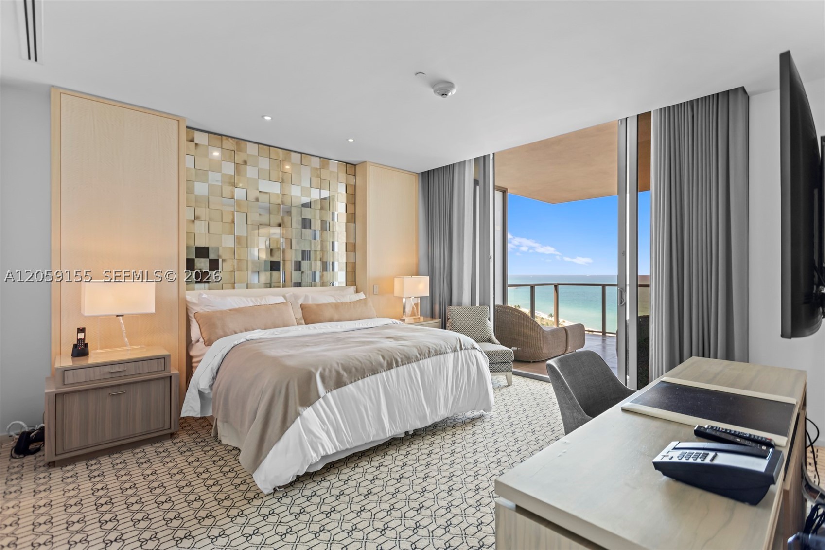 image St Regis Bal Harbour Center34