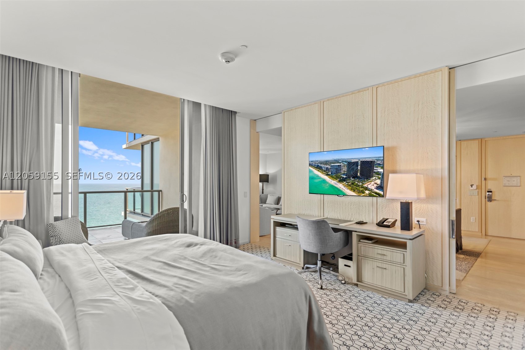 image St Regis Bal Harbour Center36