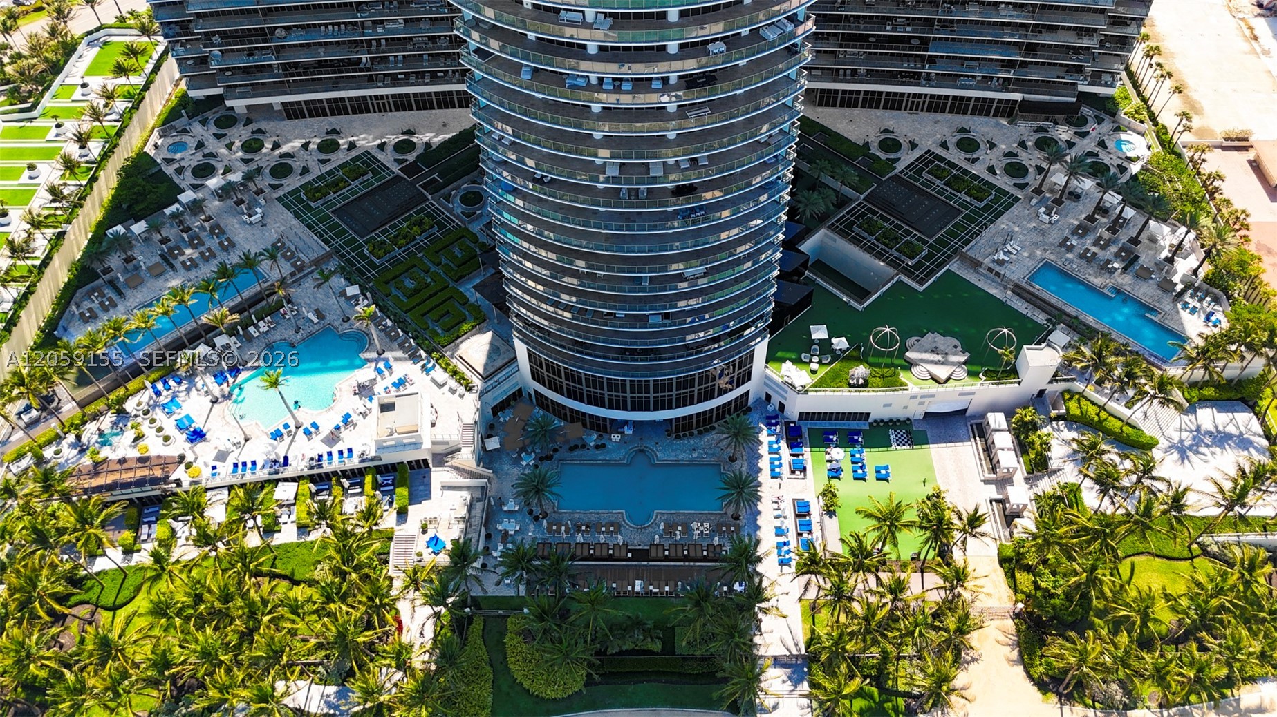 image St Regis Bal Harbour Center38