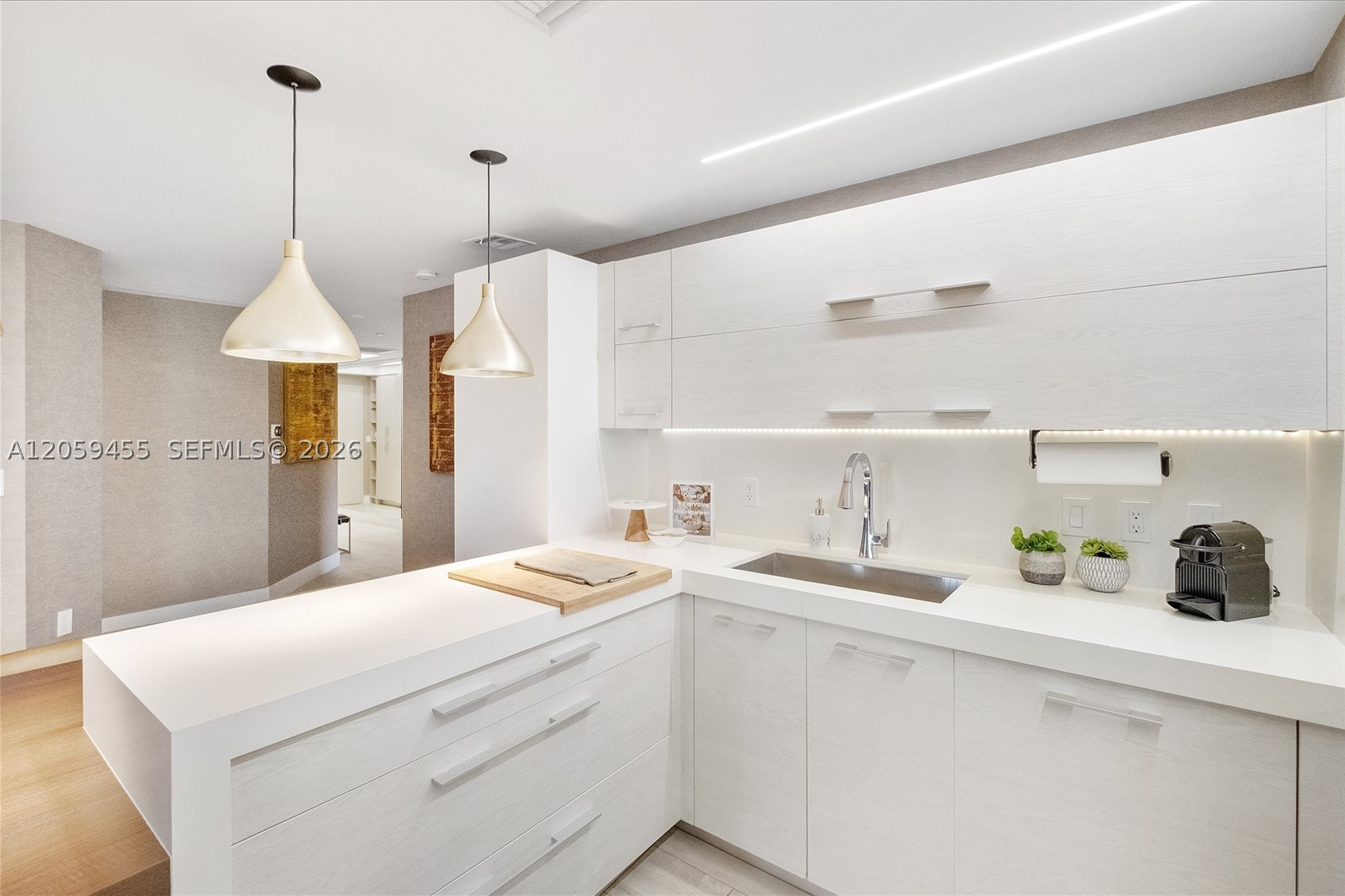image Brickell Heights East13