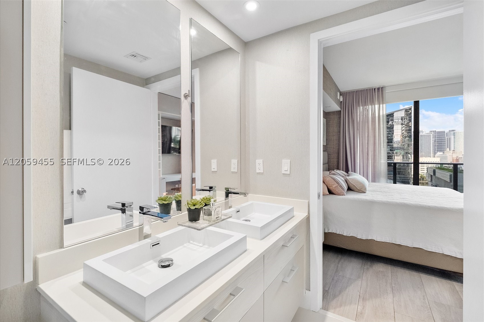 image Brickell Heights East23