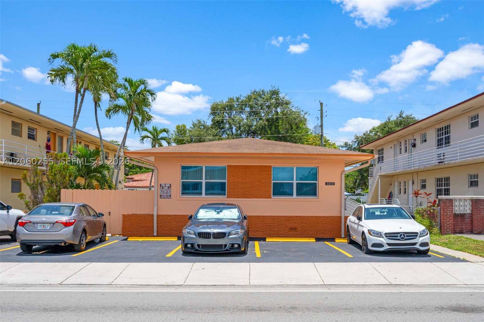 4450 W Flagler St