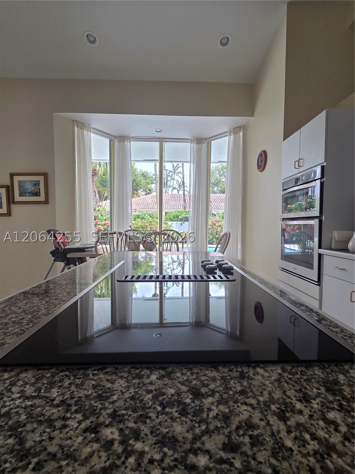 8235 SW 85th Ter Miami, FL 33143