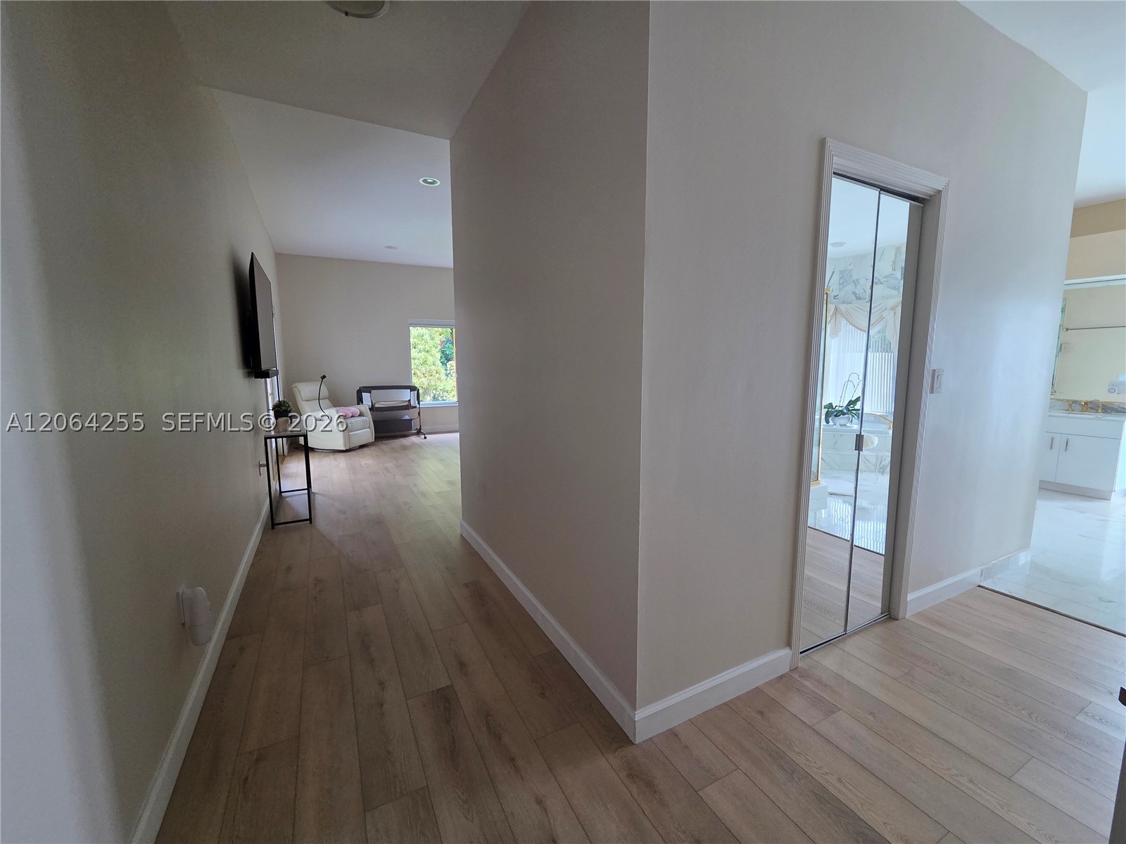 8235 SW 85th Ter Miami, FL 33143