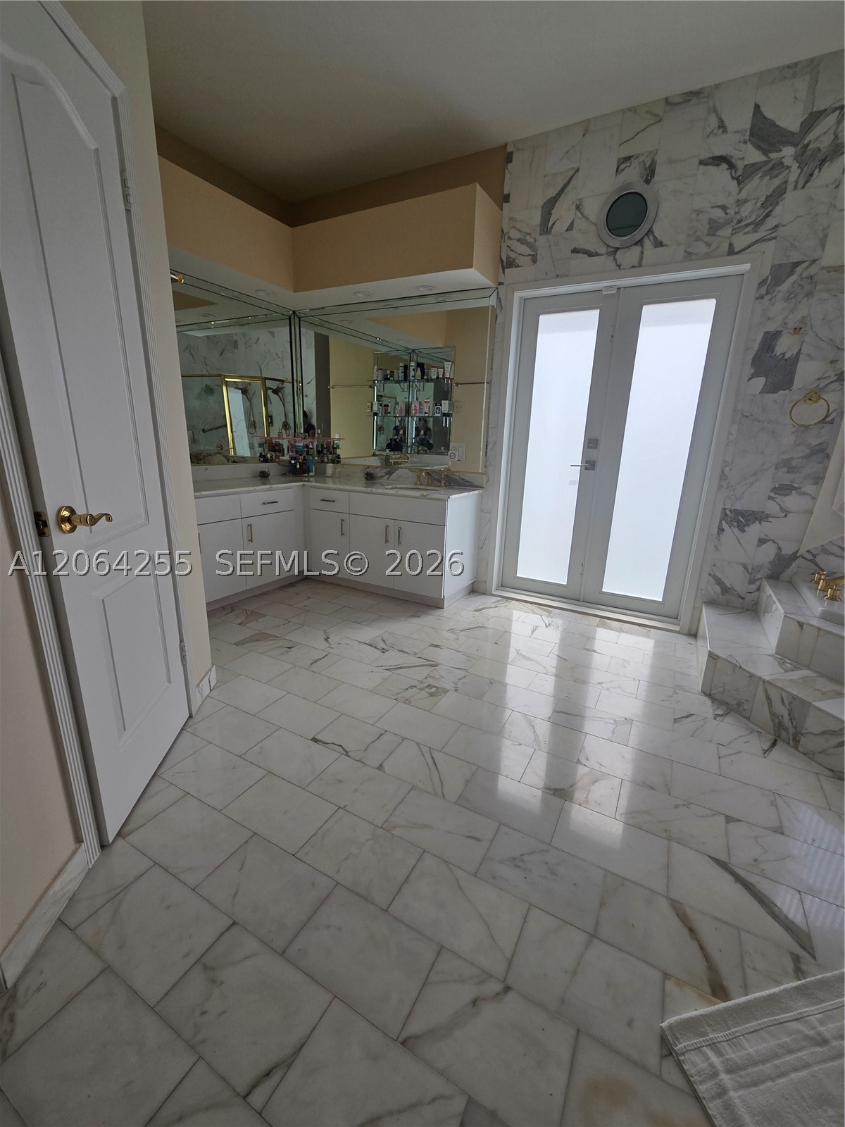 8235 SW 85th Ter Miami, FL 33143