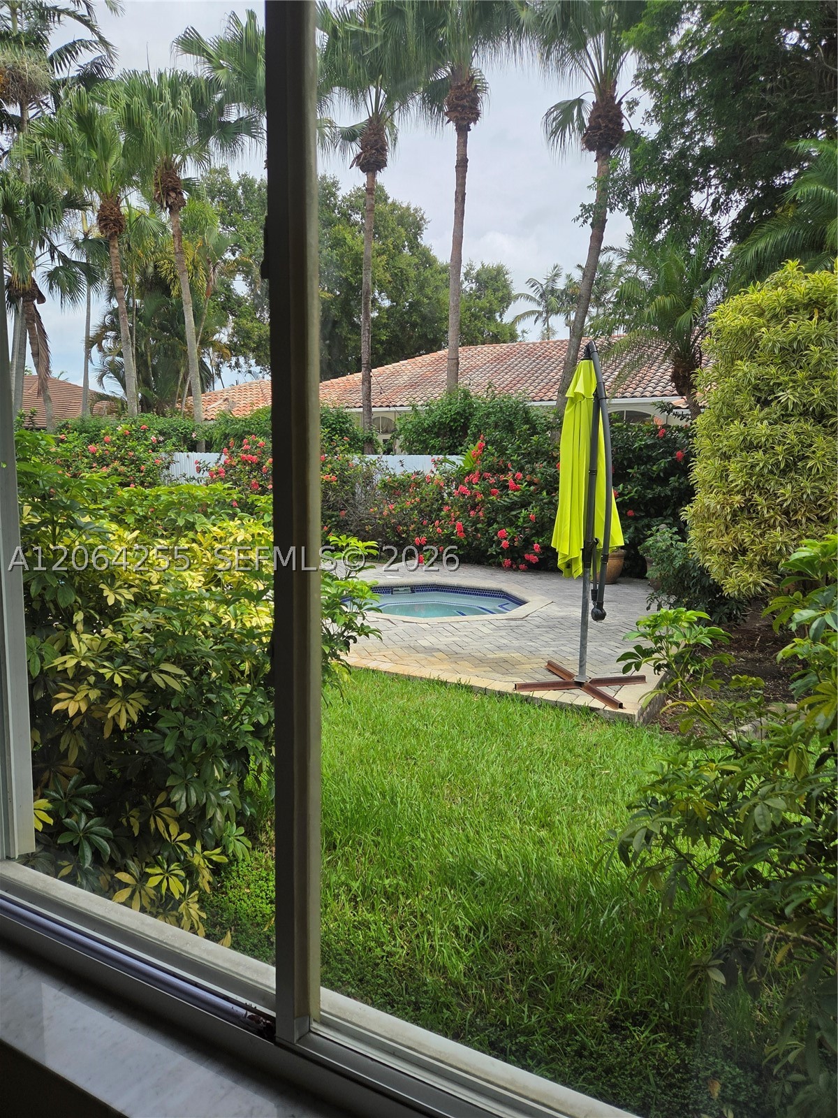 8235 SW 85th Ter Miami, FL 33143
