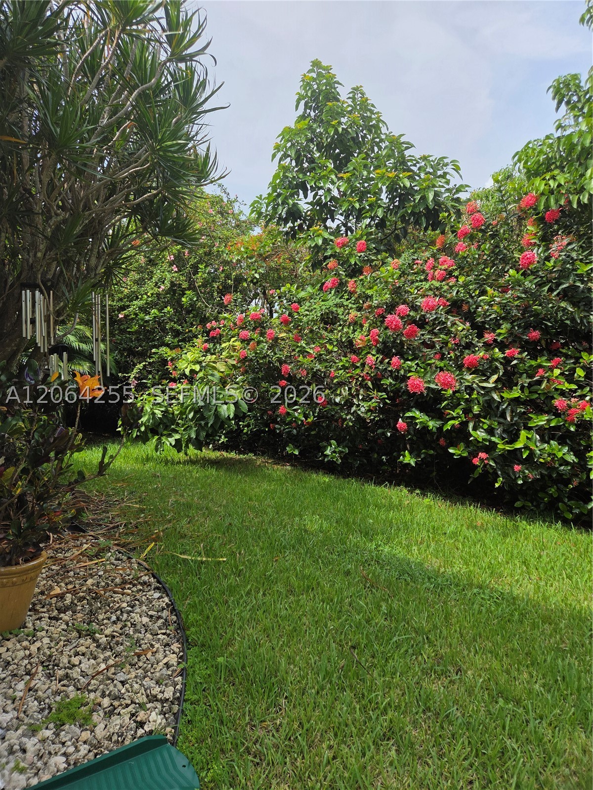 8235 SW 85th Ter Miami, FL 33143