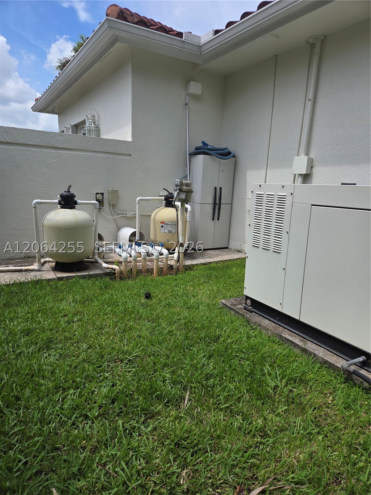 8235 SW 85th Ter Miami, FL 33143