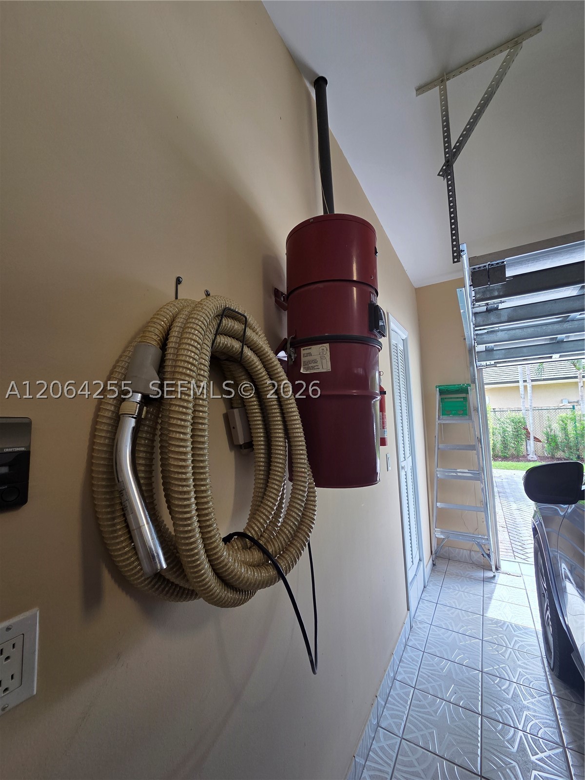 8235 SW 85th Ter Miami, FL 33143