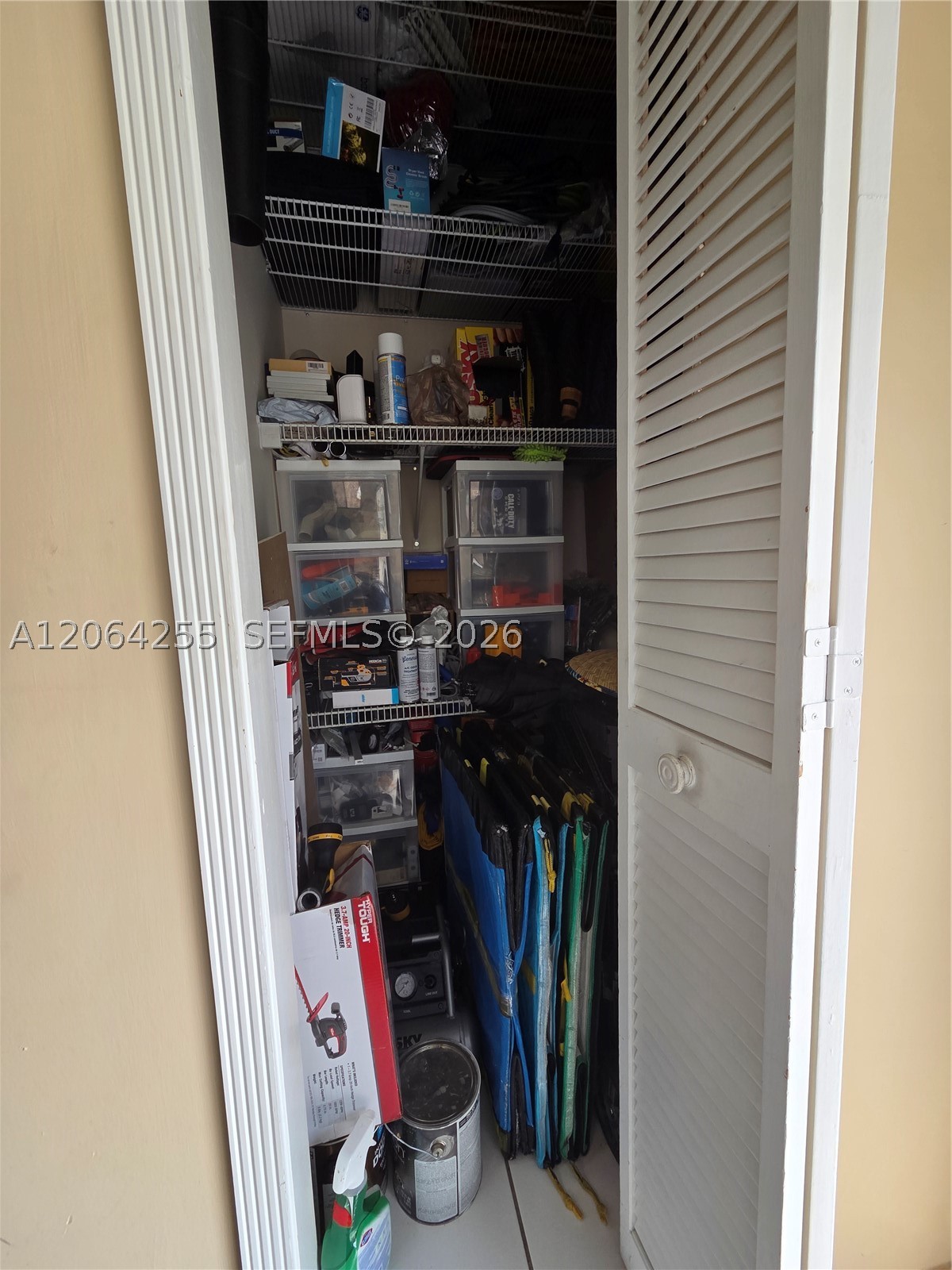 8235 SW 85th Ter Miami, FL 33143