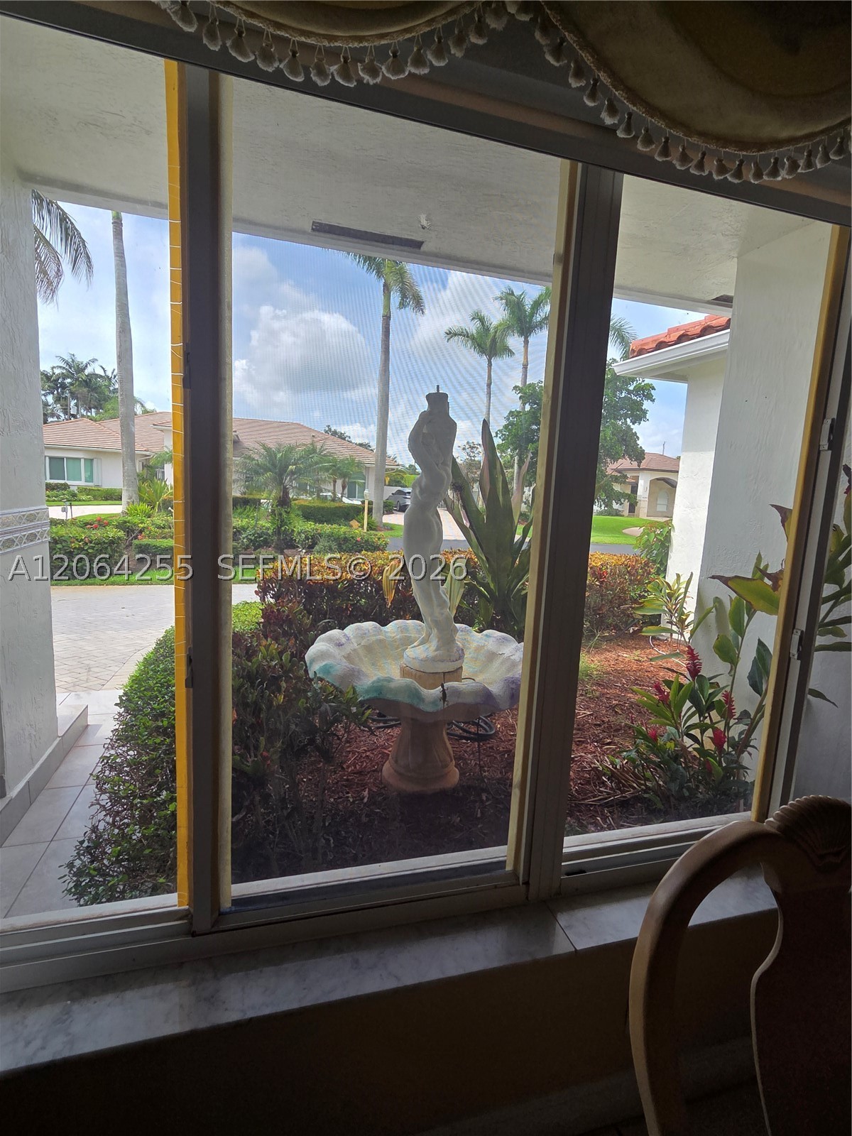 8235 SW 85th Ter Miami, FL 33143
