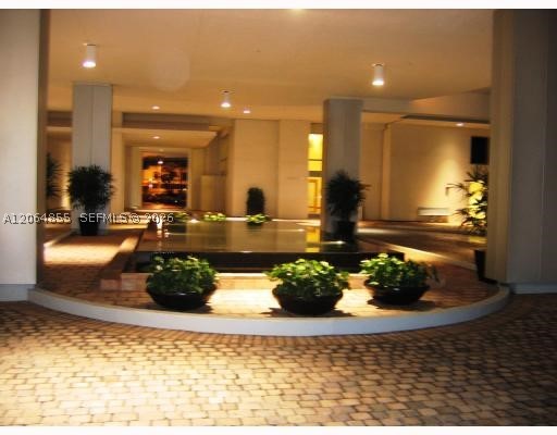 image 1060 Brickell - 105011
