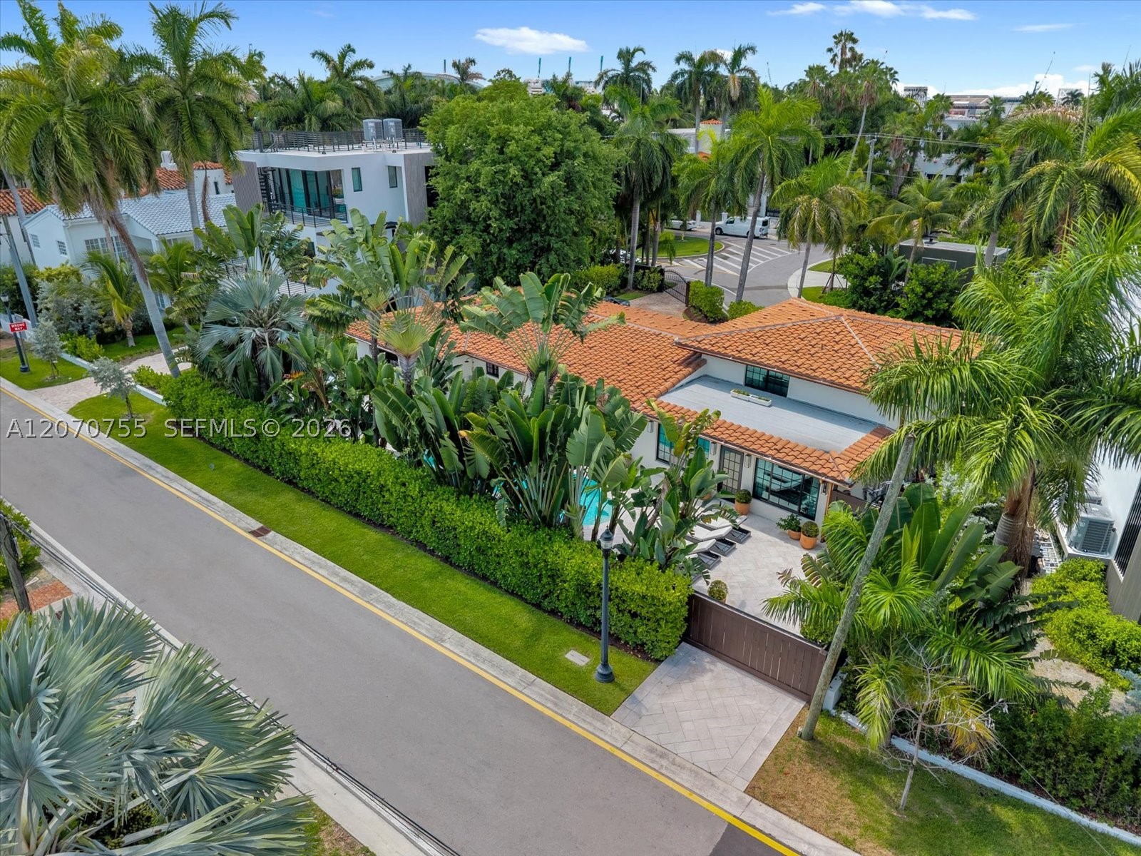 287 Palm Ave Miami Beach, FL 33139