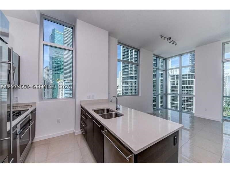 image 500 Brickell East3