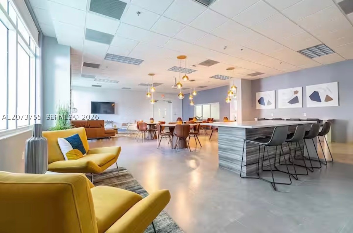 1200 Brickell Bay Dr #4101 Miami, FL 33131