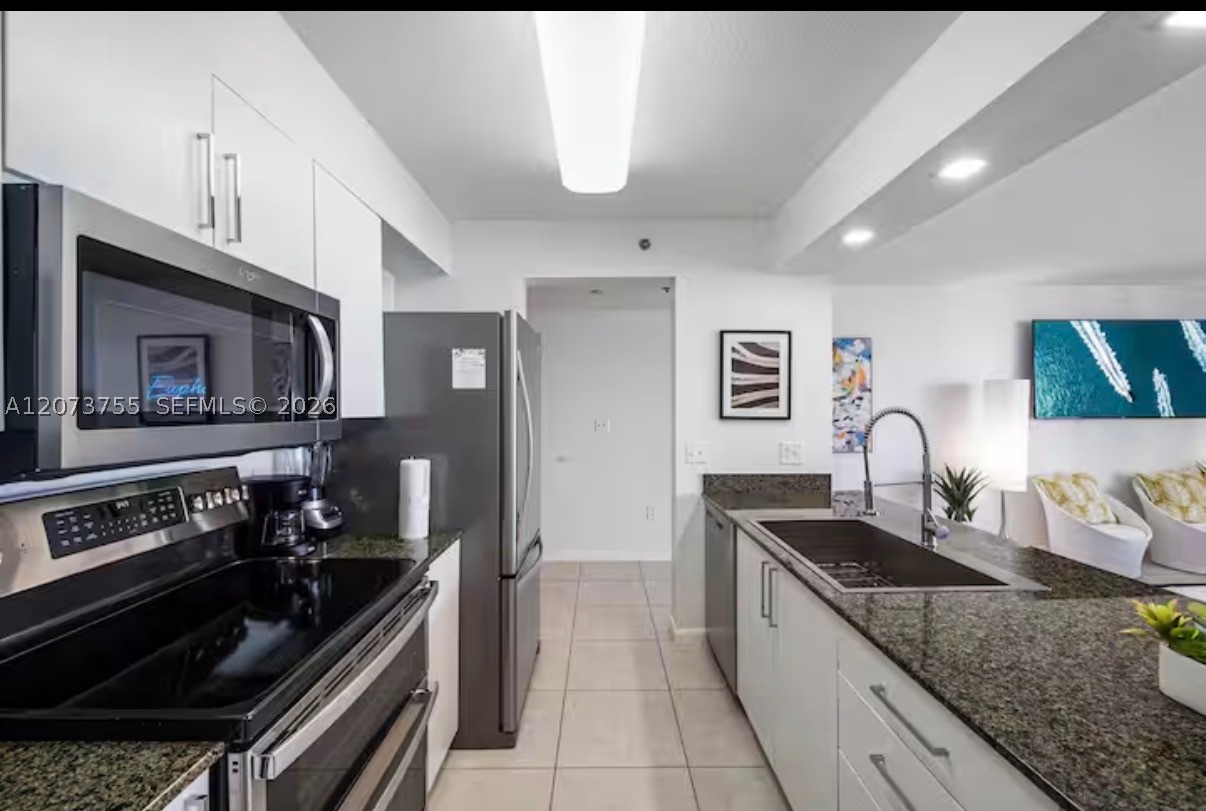 1200 Brickell Bay Dr #4101 Miami, FL 33131