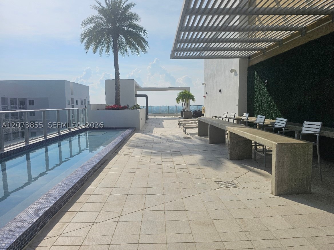 image Brickell Ten14