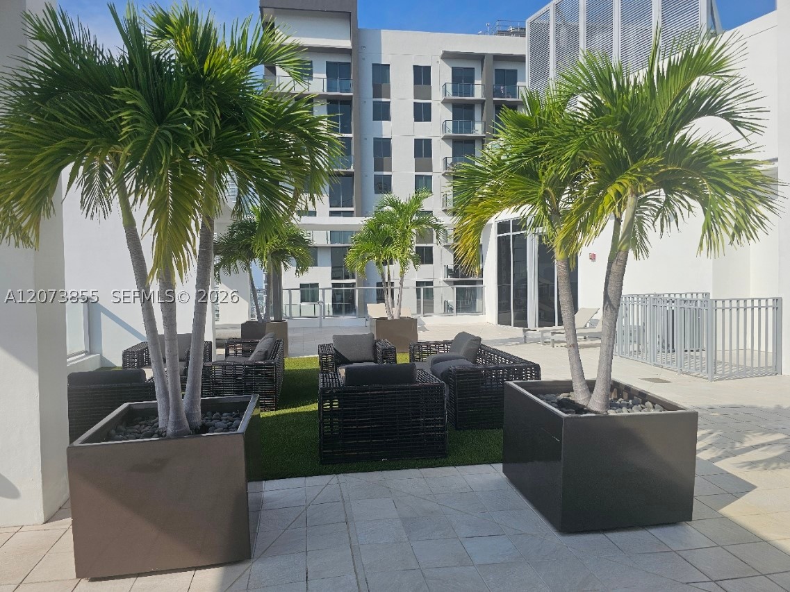 image Brickell Ten17