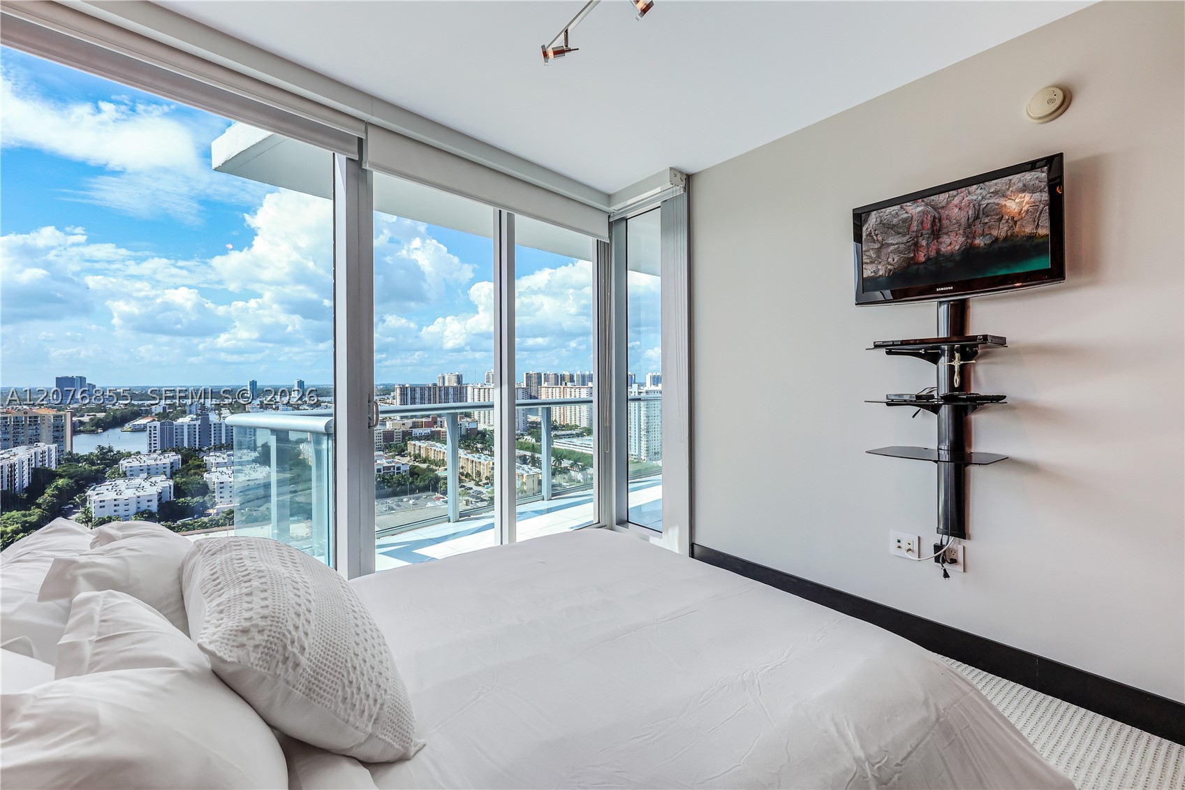 17001 Collins Ave #2508 Sunny Isles Beach, FL 33160