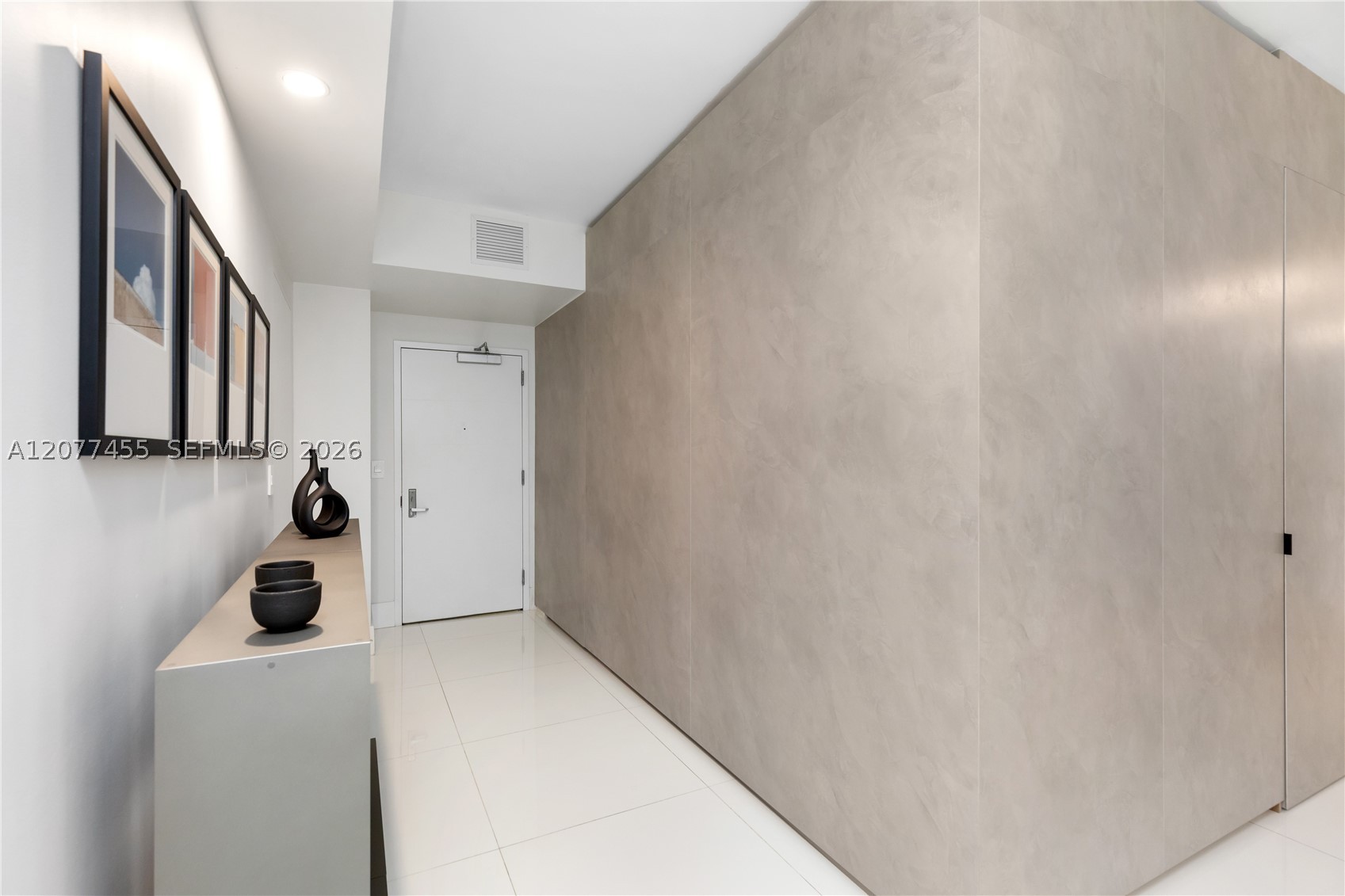 1010 Brickell Ave #1701 Miami, FL 33131
