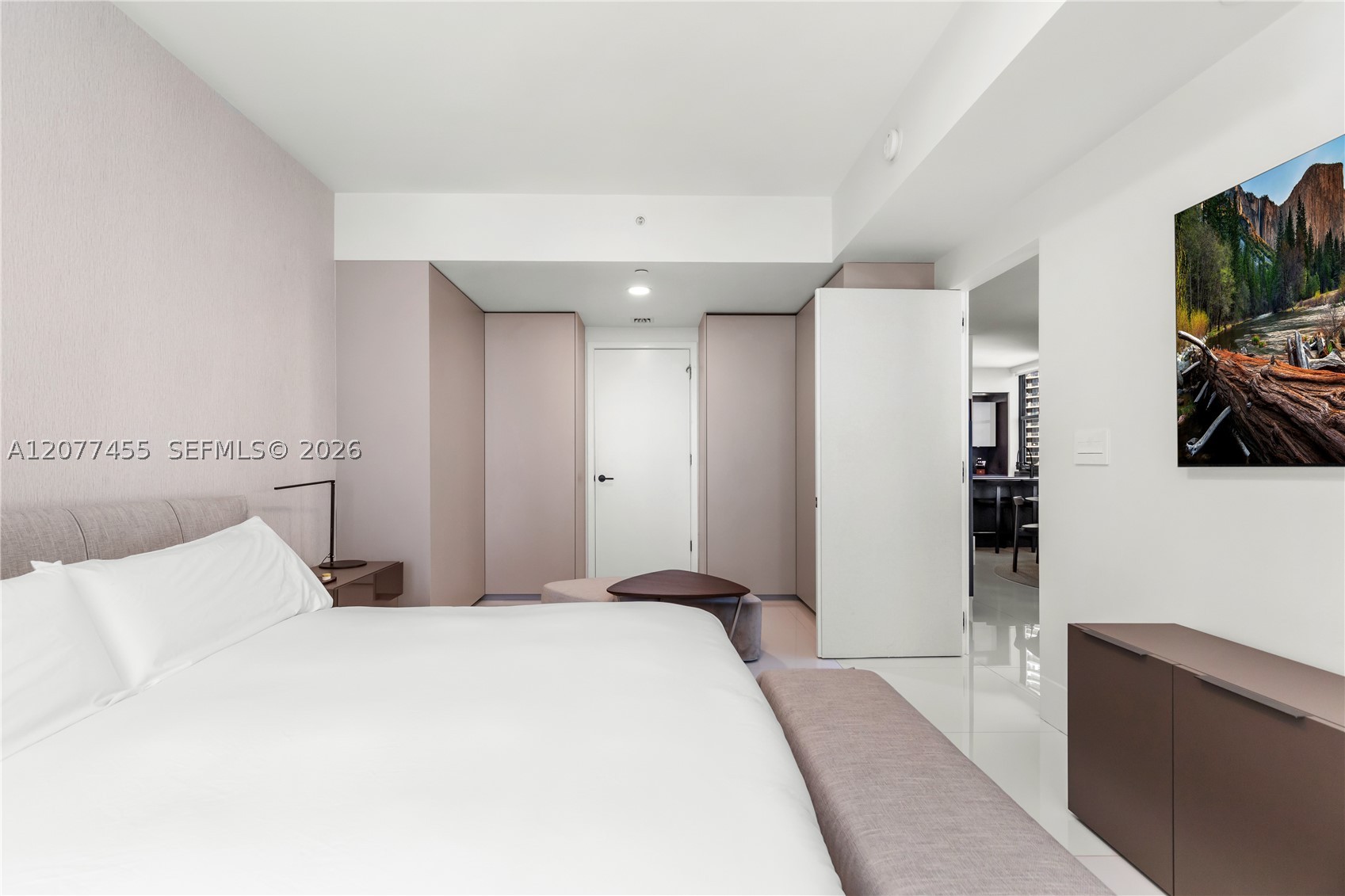 1010 Brickell Ave #1701 Miami, FL 33131