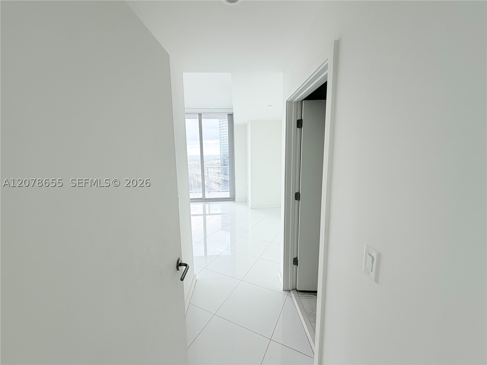 851 NE 1st Ave #3202 Miami, FL 33132