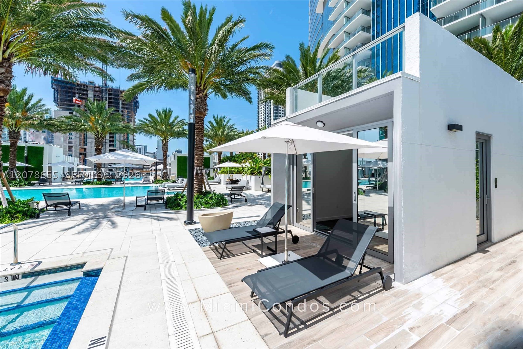 851 NE 1st Ave #3202 Miami, FL 33132