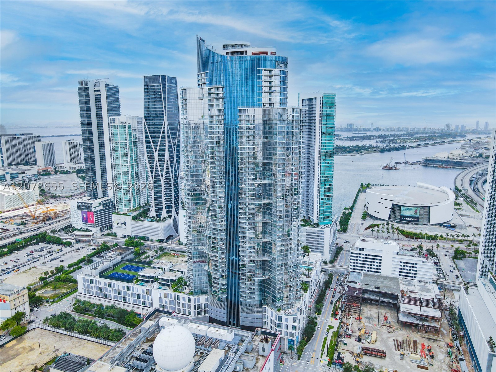 851 NE 1st Ave #3202 Miami, FL 33132