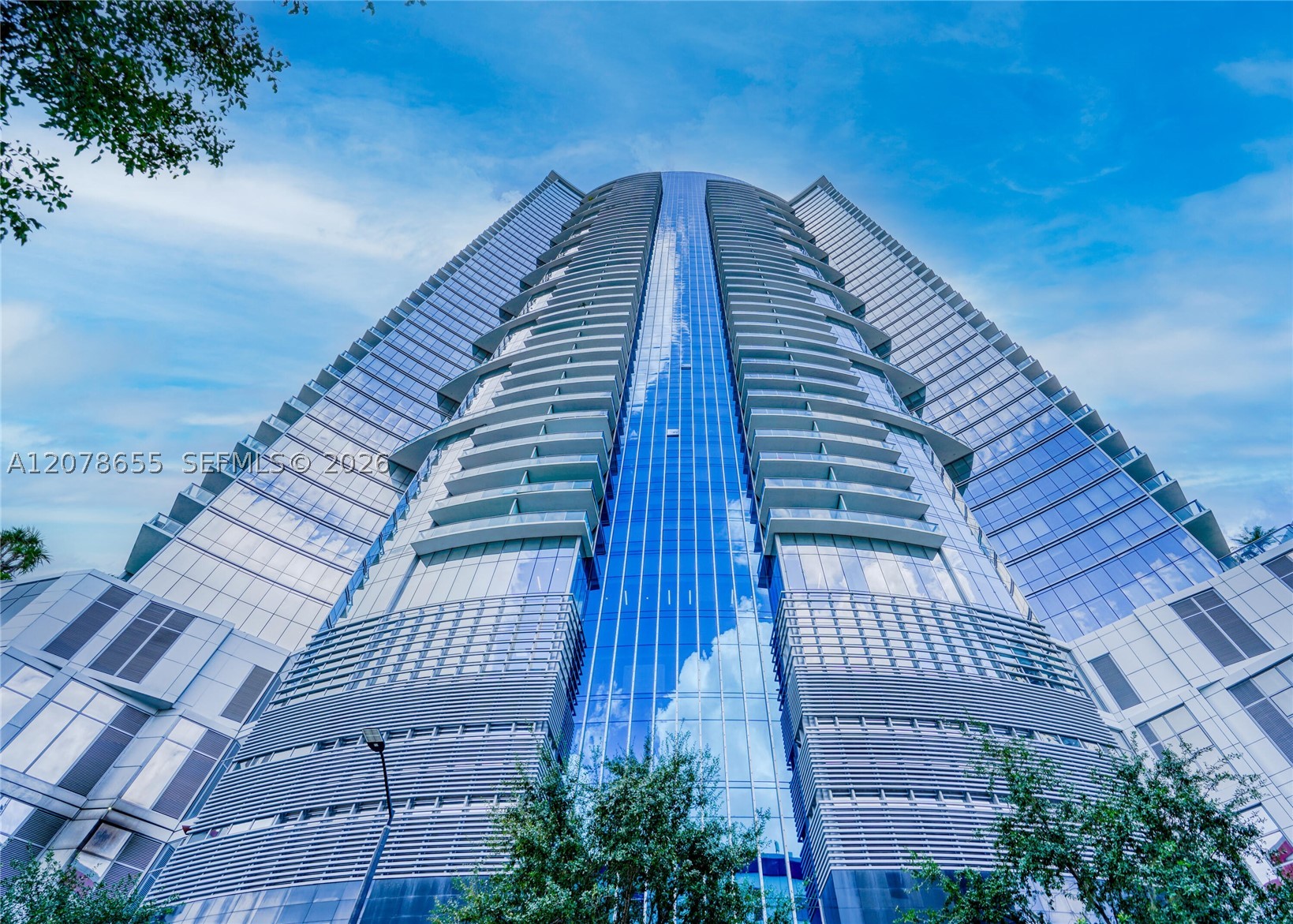 851 NE 1st Ave #3202 Miami, FL 33132