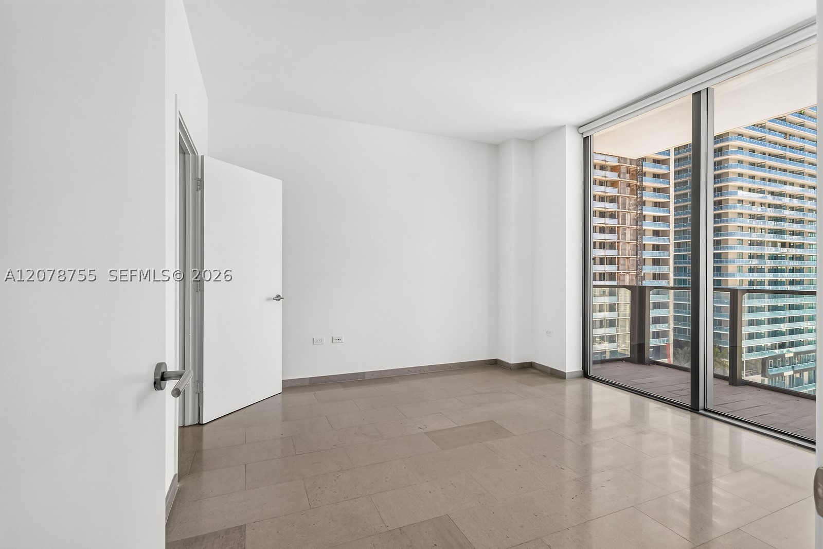 88 SW 7th St #1511 Miami, FL 33130