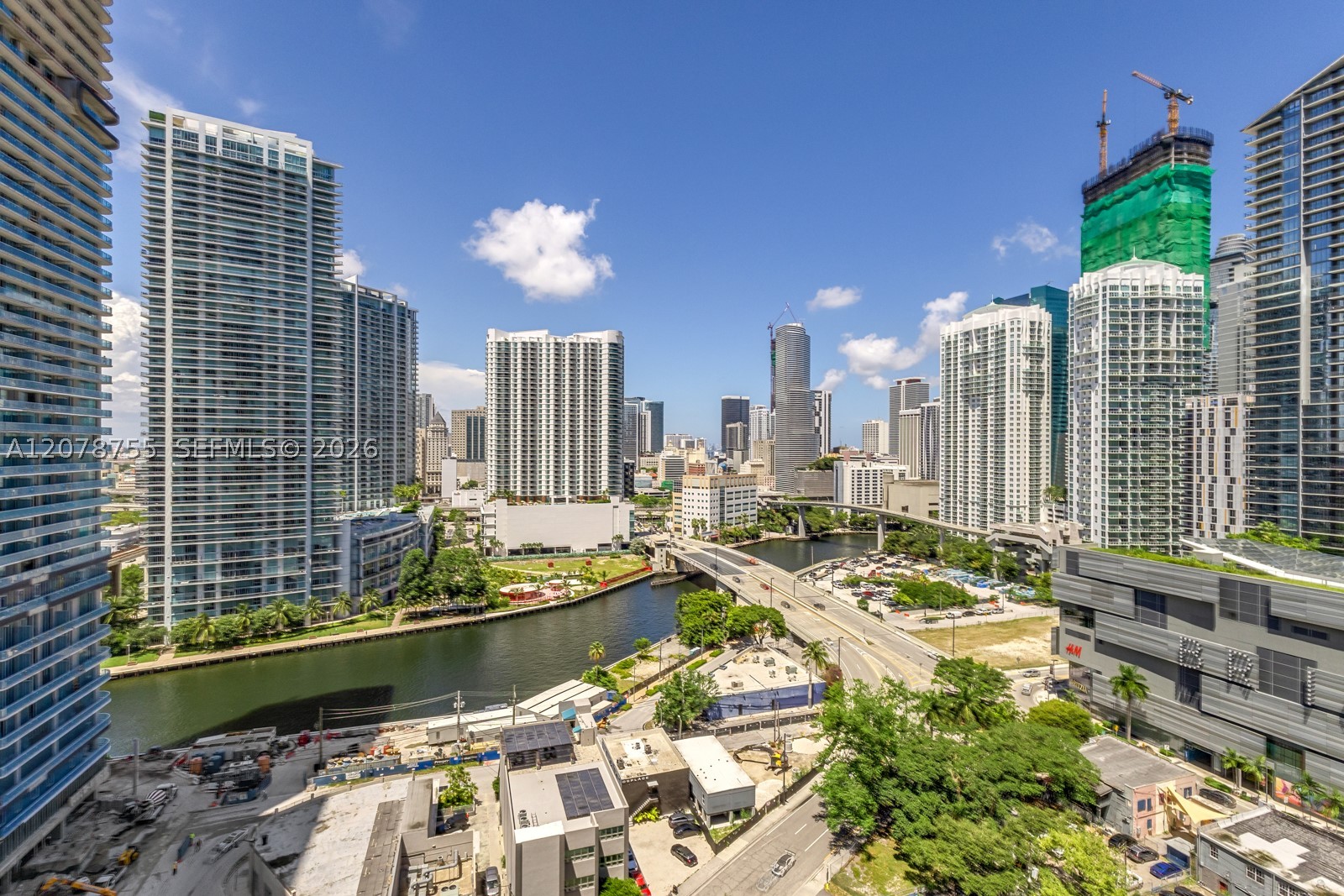 88 SW 7th St #1511 Miami, FL 33130