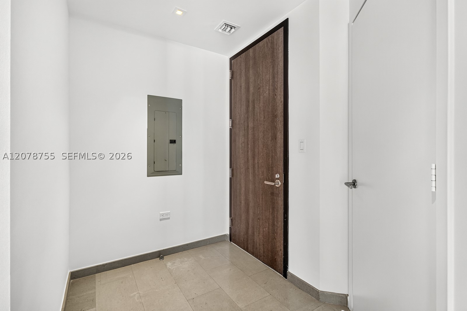 88 SW 7th St #1511 Miami, FL 33130